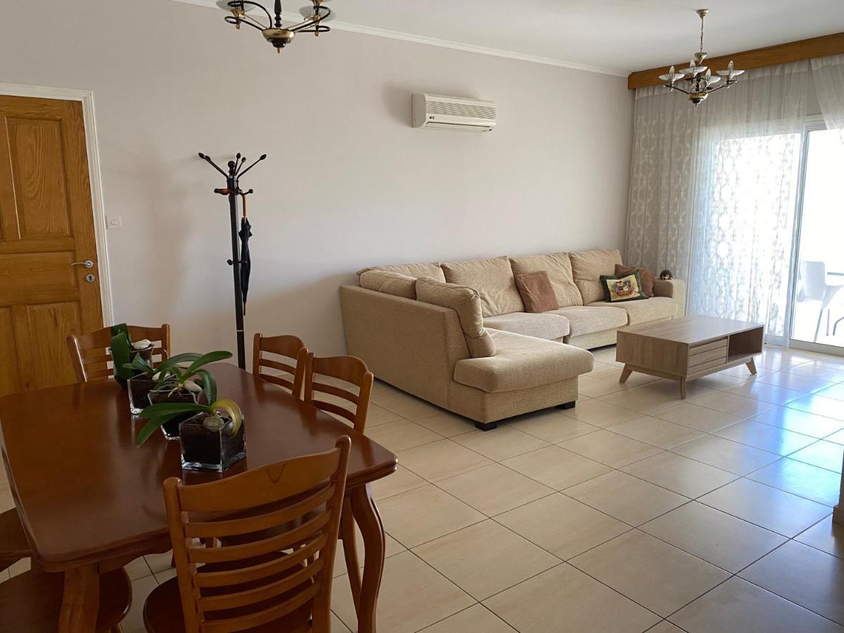Holiday city center Apartamento Lárnaca Exterior foto